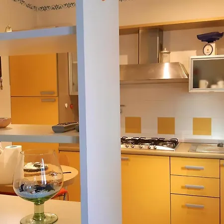 Holiday home Villino San Martino 350m Dal Mare With Covered Parking Viareggio