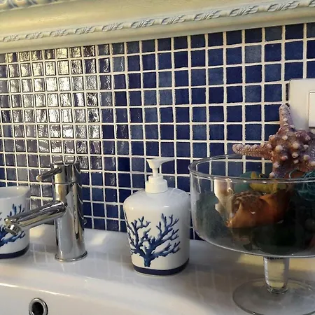 Villino San Martino 350m Dal Mare With Covered Parking * ヴィアレッジョ